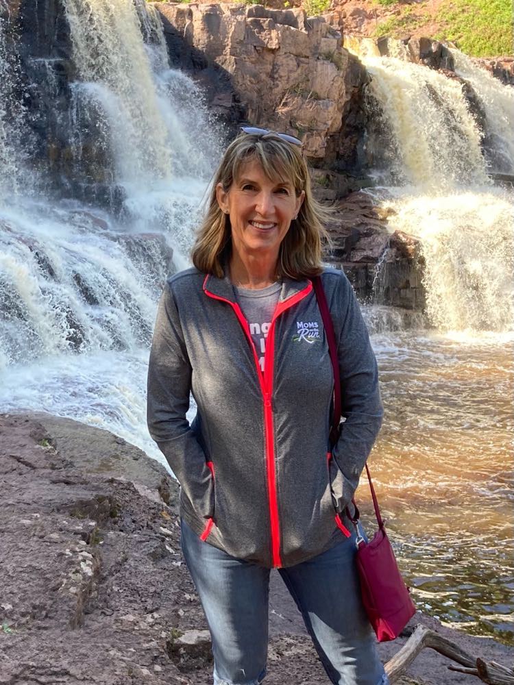 Linda Bio Photo