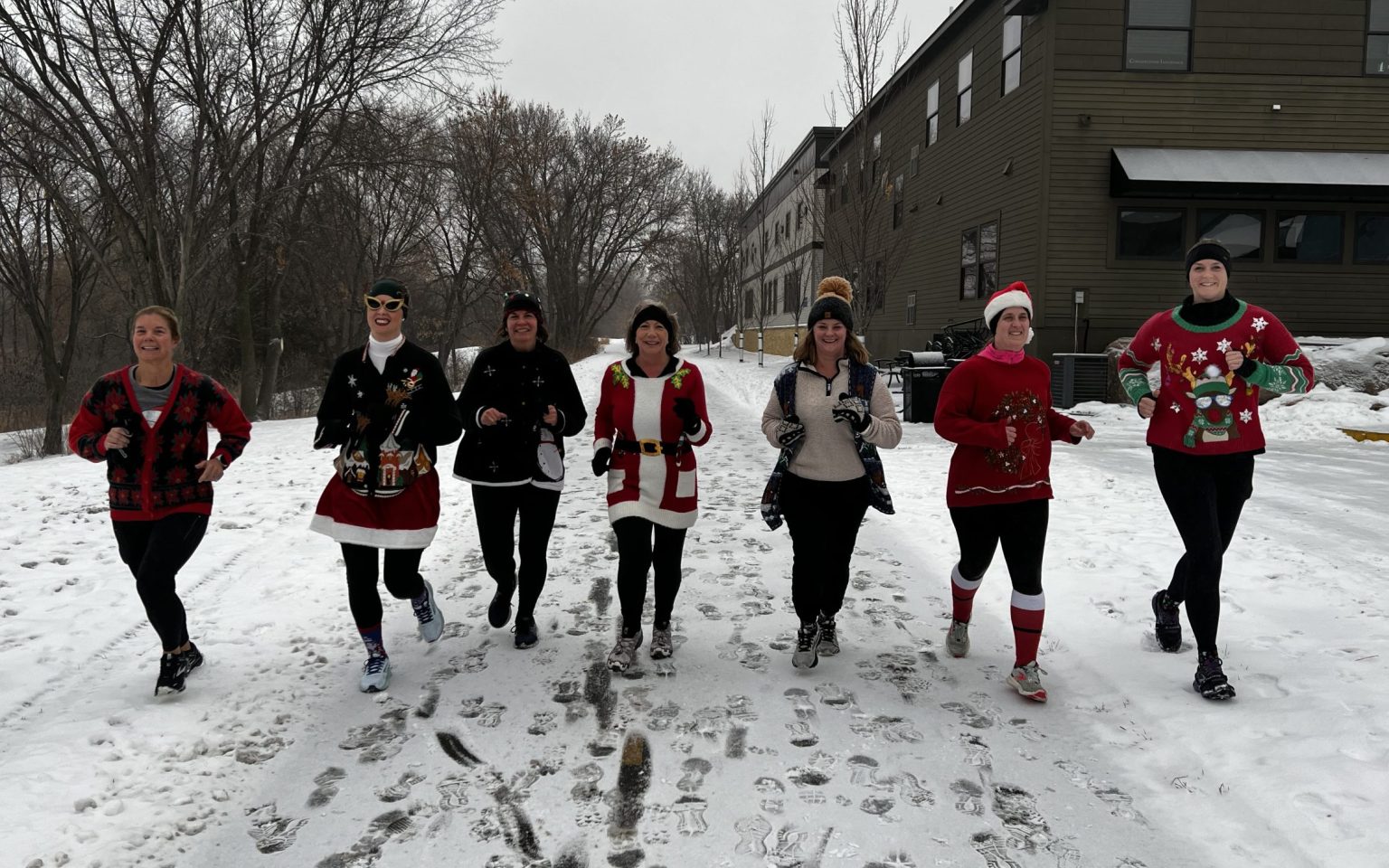 MOTRs running in the snow for winter polar club